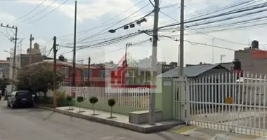 Casa 3 habitaciones en San Nicolas Huexotla, México