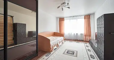 Apartamento 3 habitaciones en Minsk, Bielorrusia