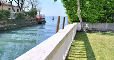 Reihenhaus  mit Meerblick, mit Terrasse, mit Yard in Venedig, Italien