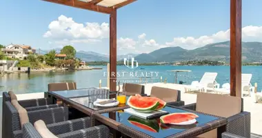 Villa 3 bedrooms with Double-glazed windows, with Furnitured, with Sea view in Bogisici, Montenegro