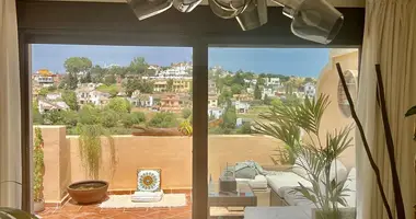 Wohnung 2 Schlafzimmer in Estepona, Spanien