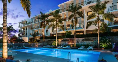 2 bedroom apartment in Estepona, Spain