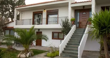 Villa 8 habitaciones con Vistas al mar, con Vista a la montaña, con Primera costa en Rafina, Grecia