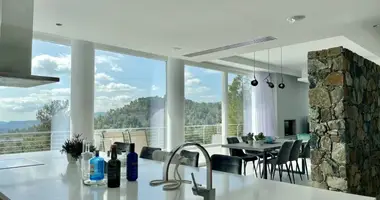 Maison 5 chambres dans Moniatis, Chypre