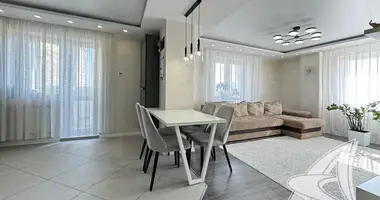 Apartamento 3 habitaciones en Brest, Bielorrusia