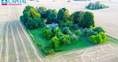 Casa en Spyriai, Lituania