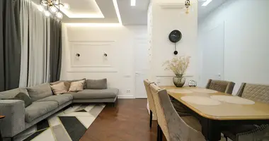 Apartamento 4 habitaciones en Minsk, Bielorrusia