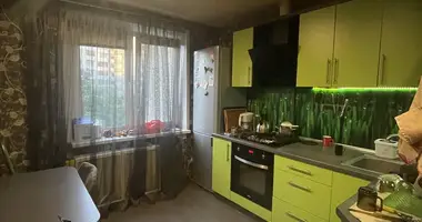 Apartamento 3 habitaciones en Borisov, Bielorrusia