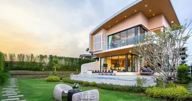 Villa 3 bedrooms with Balcony, with Sea view, with Mountain view in Phuket, Thailand