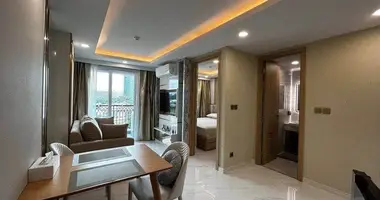 Condo 1 bedroom with Balcony, with Furnitured, with Elevator in Pattaya, Thailand