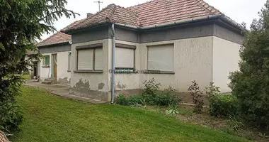 5 room house in Sarmellek, Hungary