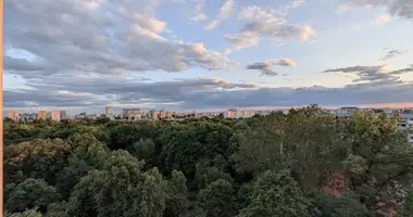 Mieszkanie 2 pokoi w Warszawa, Polska