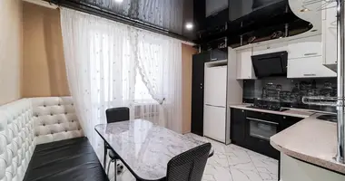 Apartamento 3 habitaciones en Borovlyany, Bielorrusia