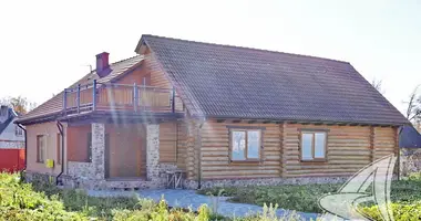 Casa en Novyja Lyscycy, Bielorrusia