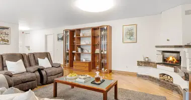 Apartamento 3 habitaciones en Vilna, Lituania