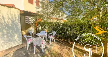 4 bedroom apartment in Paliouri, Greece