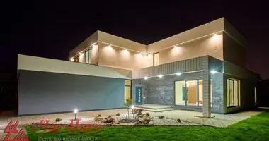 Casa de campo en Tarasava, Belarús