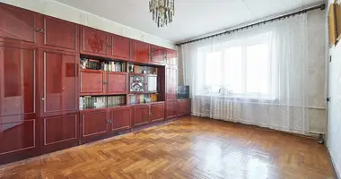 Apartamento 3 habitaciones en Minsk, Bielorrusia