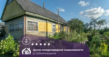 Maison dans Radaskovicki sielski Saviet, Bélarus