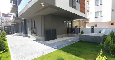 Apartamento 3 habitaciones en Muratpasa, Turquía
