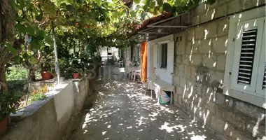 Haus 3 Zimmer in Kastel Sucurac, Kroatien