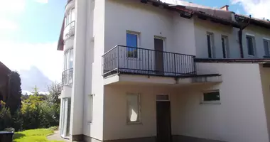 Casa 5 habitaciones en Ueroem, Hungría