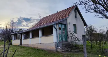 Casa 1 habitación en Pazmand, Hungría