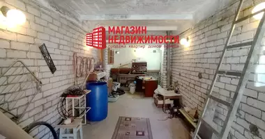 Other with garage, with basement in vulica Maksima Horkaha, Belarus