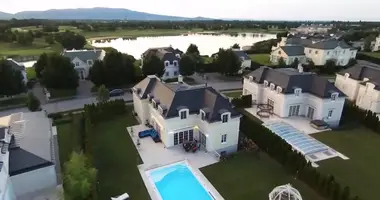 Villa 6 zimmer mit Doppelt verglaste Fenster, mit Möbliert, mit Terrasse in Gemeinde Ebreichsdorf, Österreich