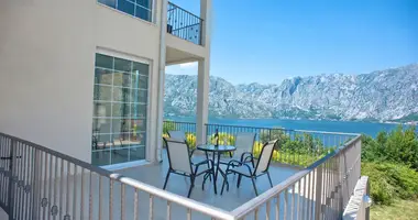1 bedroom apartment in Prcanj, Montenegro