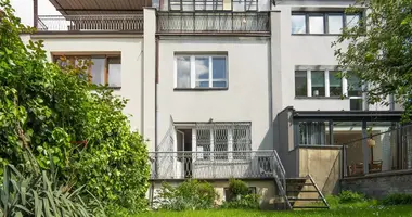 Дом 4 комнаты в Варшава, Польша