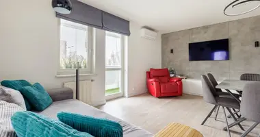 Квартира 3 комнаты в Варшава, Польша