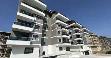 Apartamento 4 habitaciones con balcón, con ascensor, con airea acondicionado en Alanya, Turquía