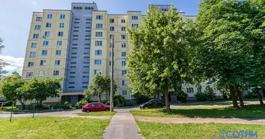 Apartamento 3 habitaciones en Minsk, Bielorrusia