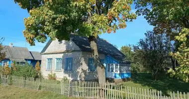 Haus in Ivianiecki siel ski Saviet, Weißrussland