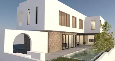 5 bedroom house in Oroklini, Cyprus