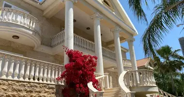 6 bedroom house in koinoteta agiou tychona, Cyprus