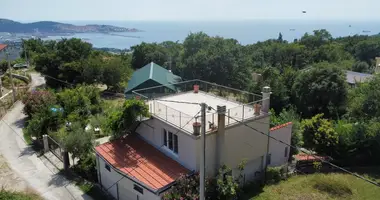 Villa 4 Zimmer in Susanj, Montenegro