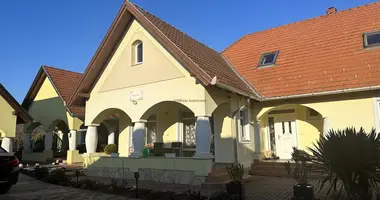 7 room house in Zalacsany, Hungary