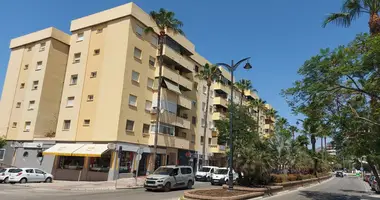 Apartamento 3 habitaciones en Estepona, Španjolska