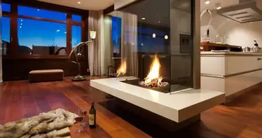 Mieszkanie 7 pokojów w Ryga, Łotwa