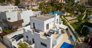 Villa 5 chambres avec parkovka parking, avec Terrasse, avec Jardin dans l Alfas del Pi, Espagne