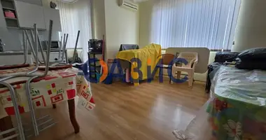 Квартира 2 комнаты в Несебр, Болгария