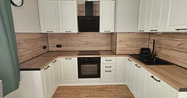Wohnung 2 zimmer in Pargola, Russland