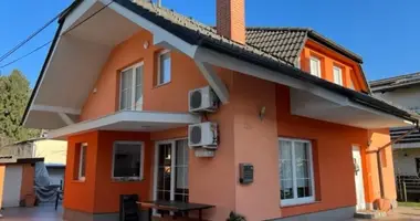 Maison dans Slovénie