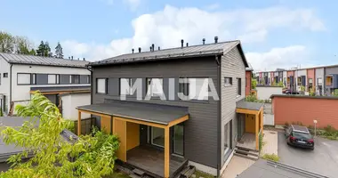 4 bedroom house in Helsinki sub-region, Finland