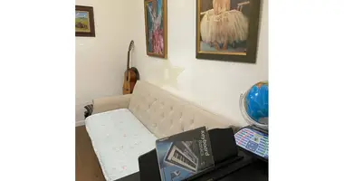 2 bedroom apartment in Loures, Portugal