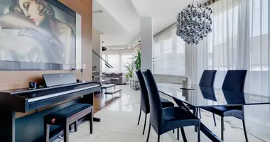 4 room apartment in Warsaw, Poland