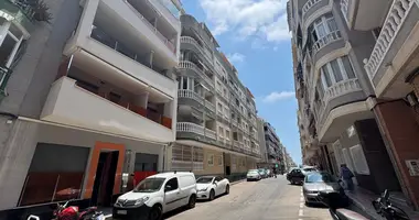 Penthouse 1 bedroom in Torrevieja, Spain