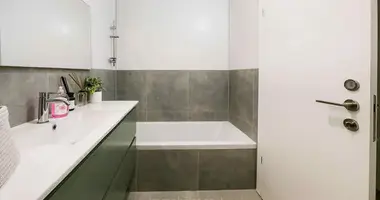 Apartamento 5 habitaciones en Tel-Aviv, Israel